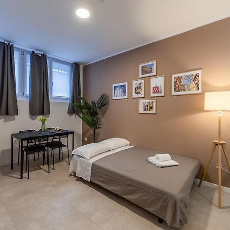 Authentic Private Flat 2 Min From Navigli Apartment มิลาน ภายนอก รูปภาพ