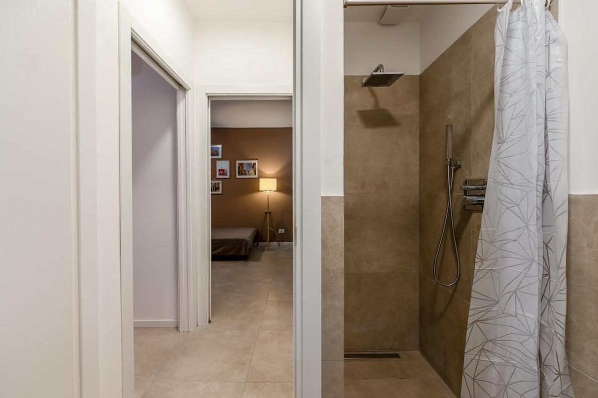Authentic Private Flat 2 Min From Navigli Apartment มิลาน ภายนอก รูปภาพ