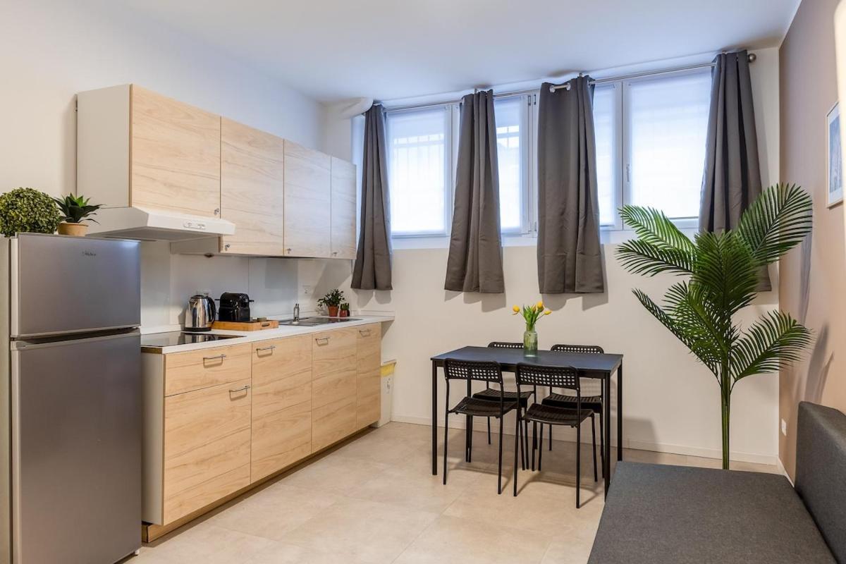 Authentic Private Flat 2 Min From Navigli Apartment มิลาน ภายนอก รูปภาพ