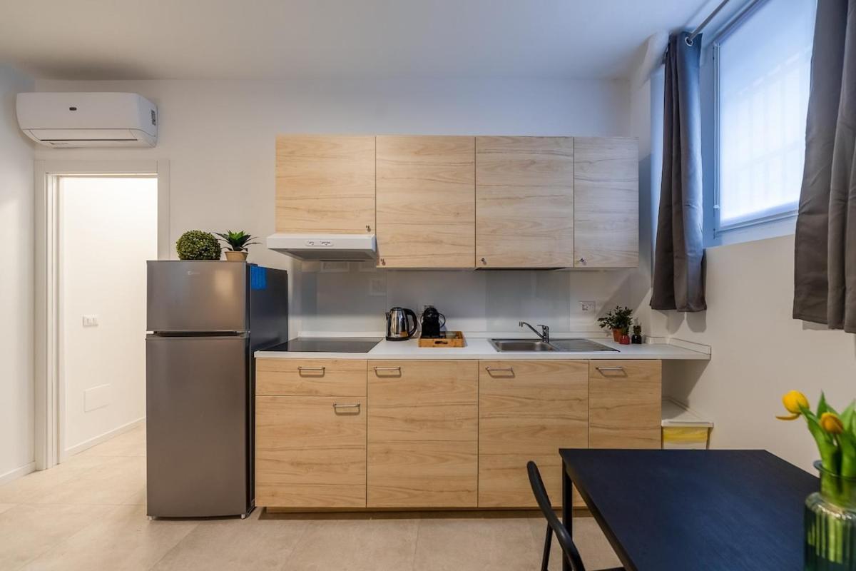 Authentic Private Flat 2 Min From Navigli Apartment มิลาน ภายนอก รูปภาพ