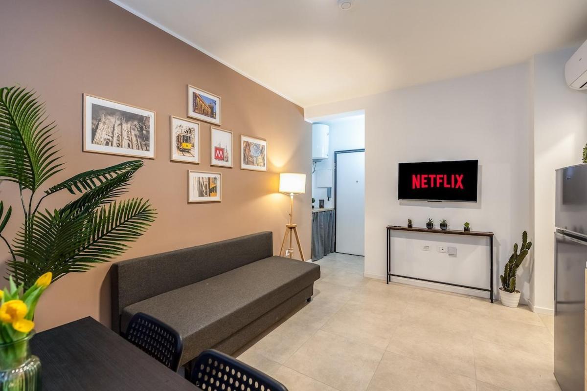 Authentic Private Flat 2 Min From Navigli Apartment มิลาน ภายนอก รูปภาพ